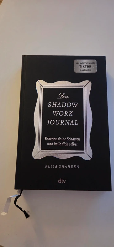 Buch Das Shadow Work Journal