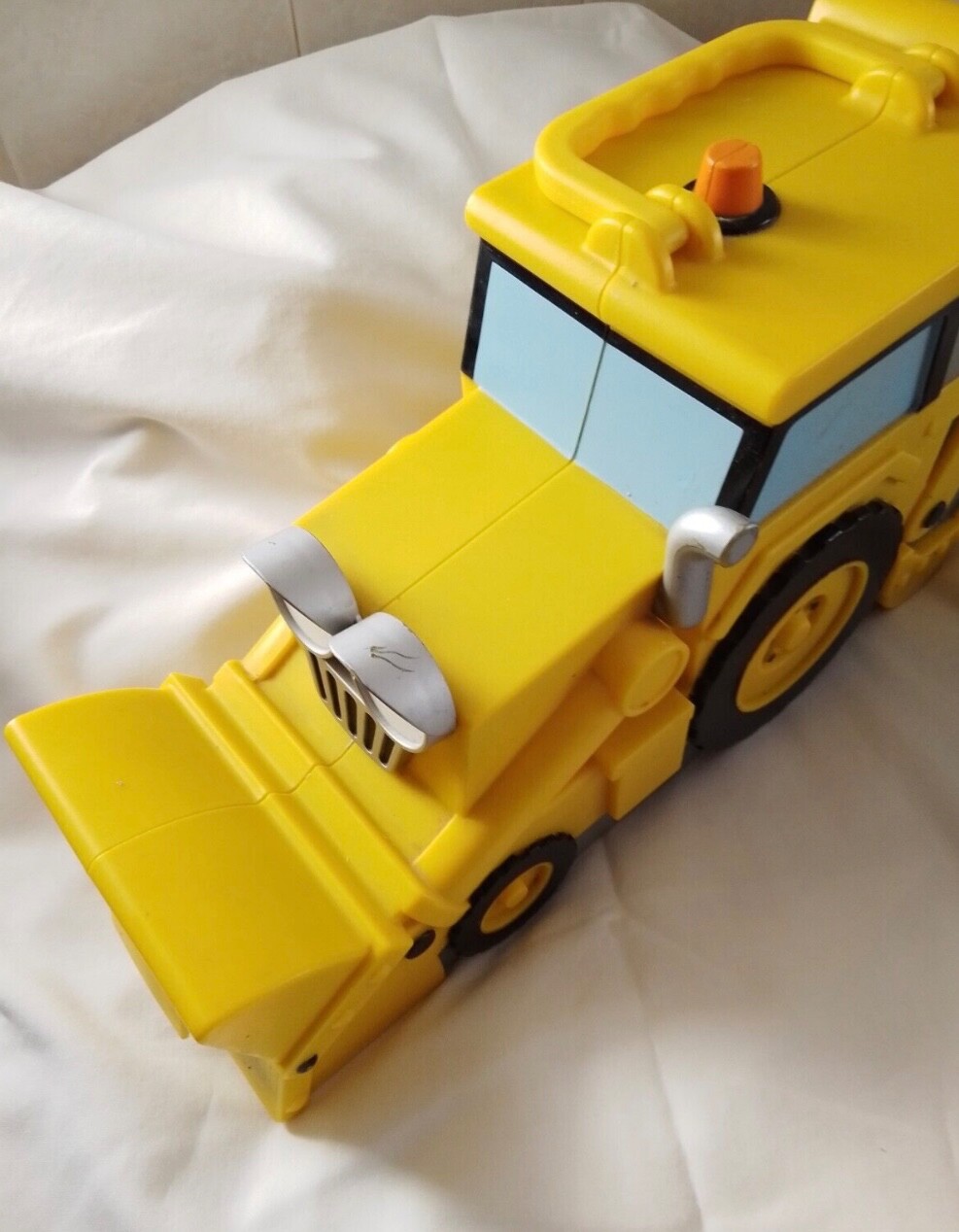 Bob The Builder Take N Play Scoop Carry Case & Diecast Dizzy