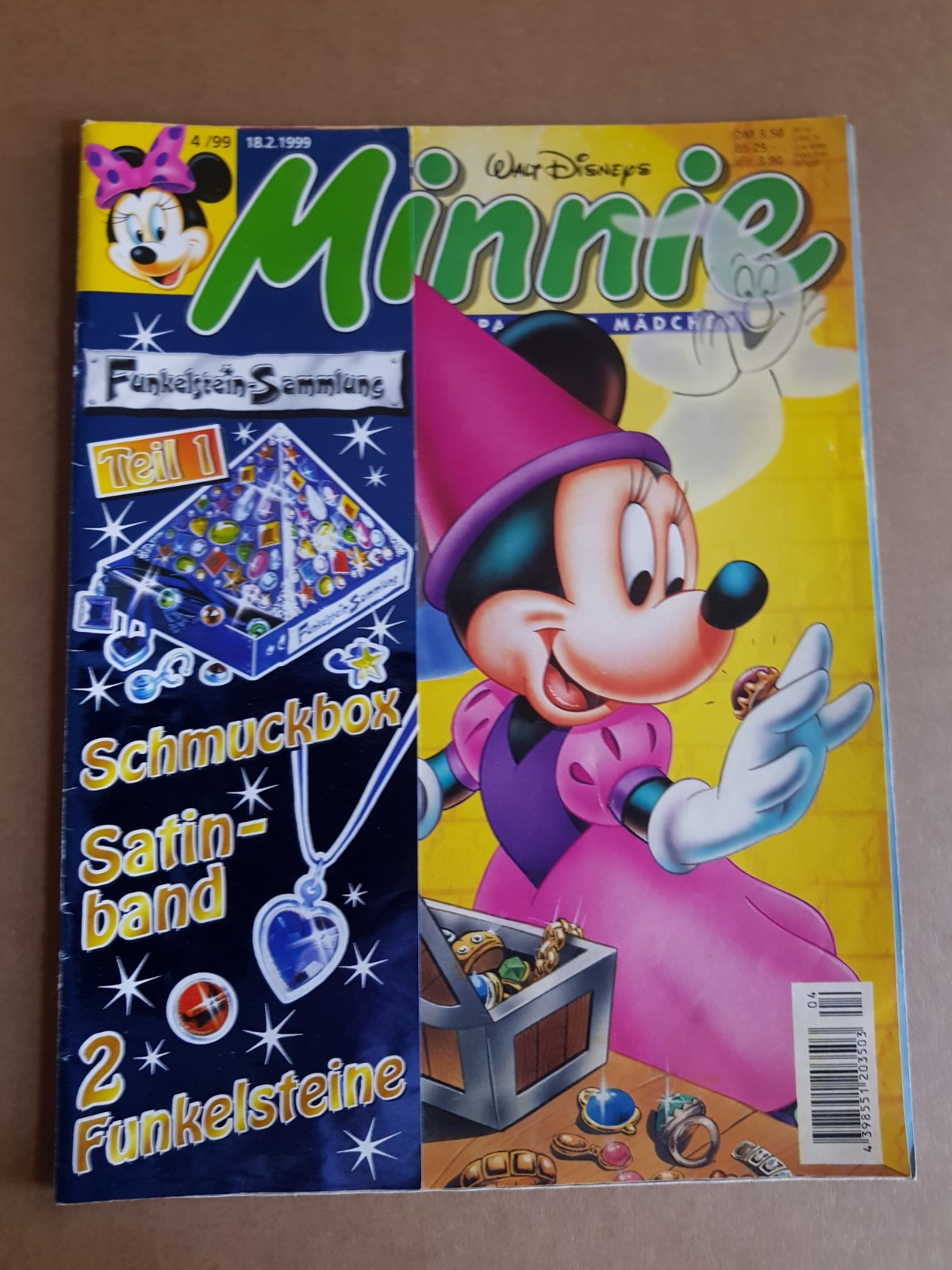 Minnie 4/99 (2610)