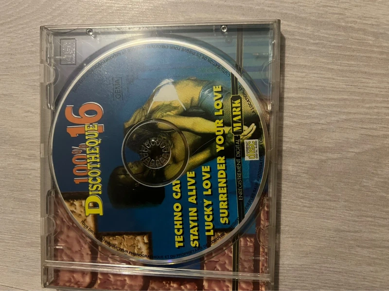 Cd album 100% discothèque 16
