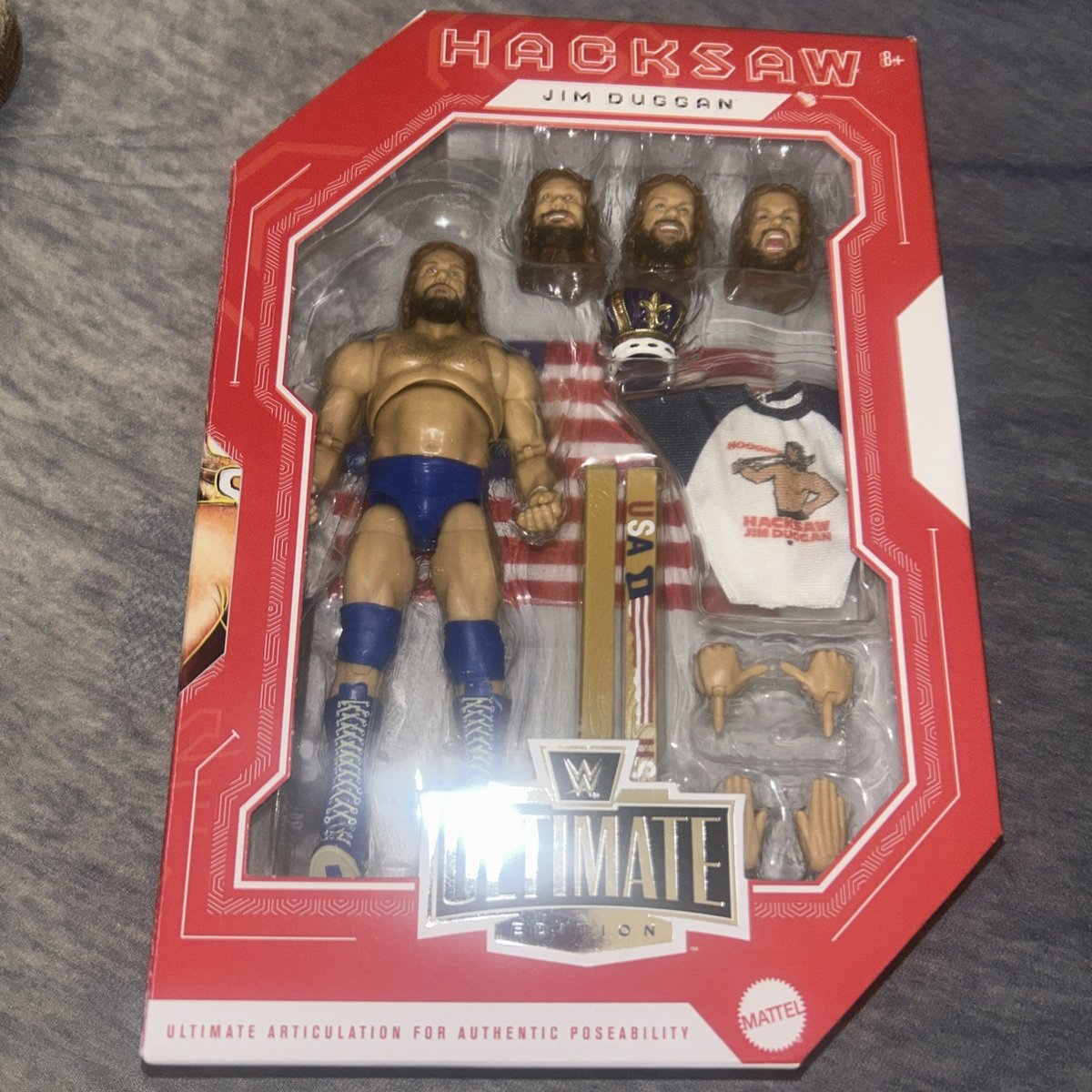 WWE MATTEL ULTIMATE EDITION LEGENDS HACKSAW JIM DUGGAN IN MANO VEDI FOTO