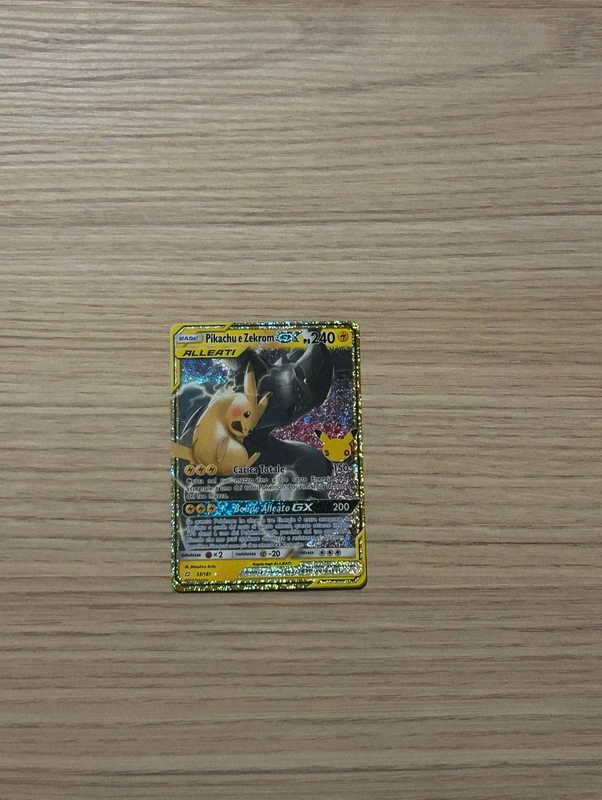 Pikachu e Zekrom gx 30anni