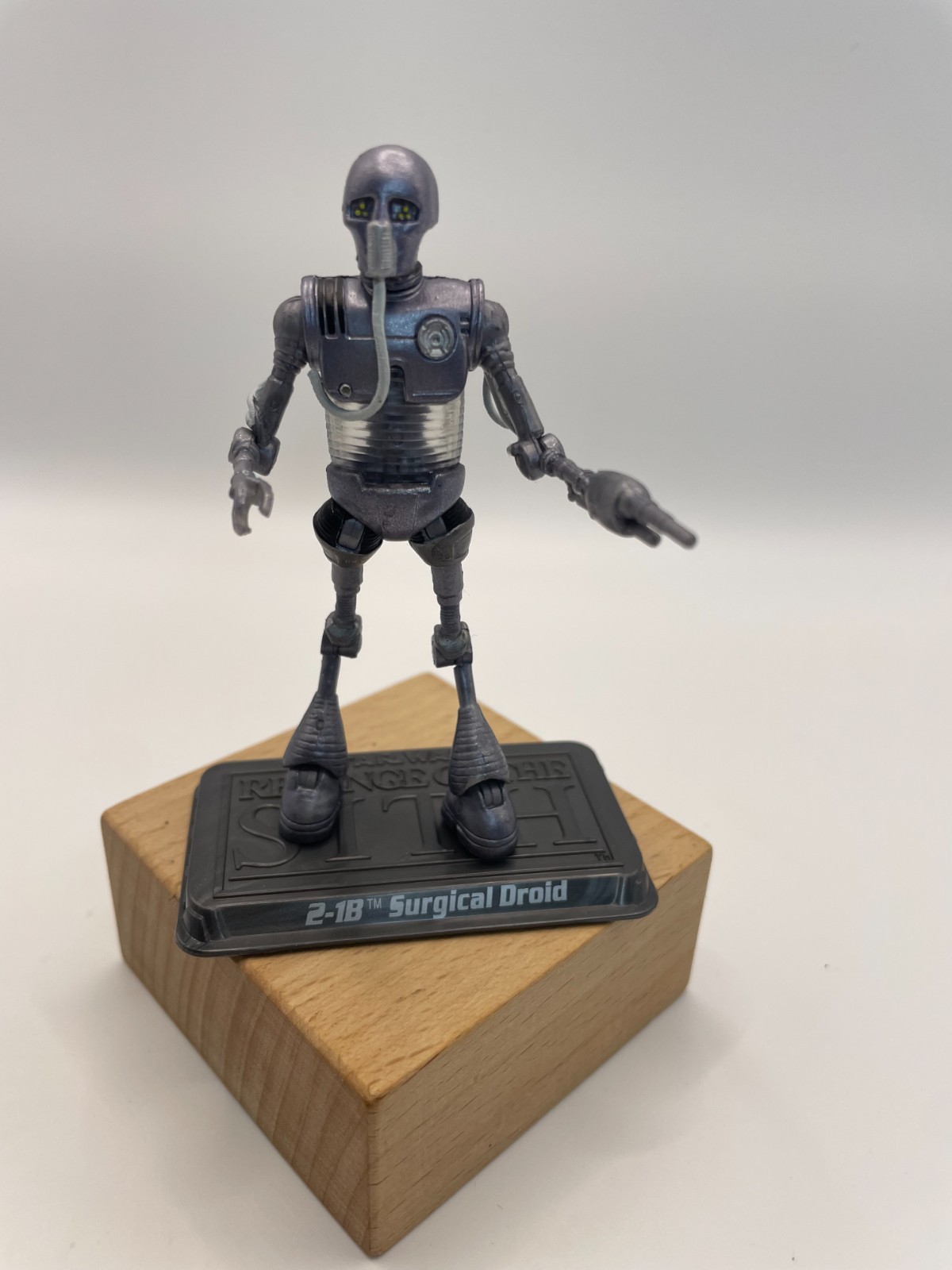 Star Wars TAC 2-1B Droide Chirurgico 08-06 Modellino 3,75" con supporto