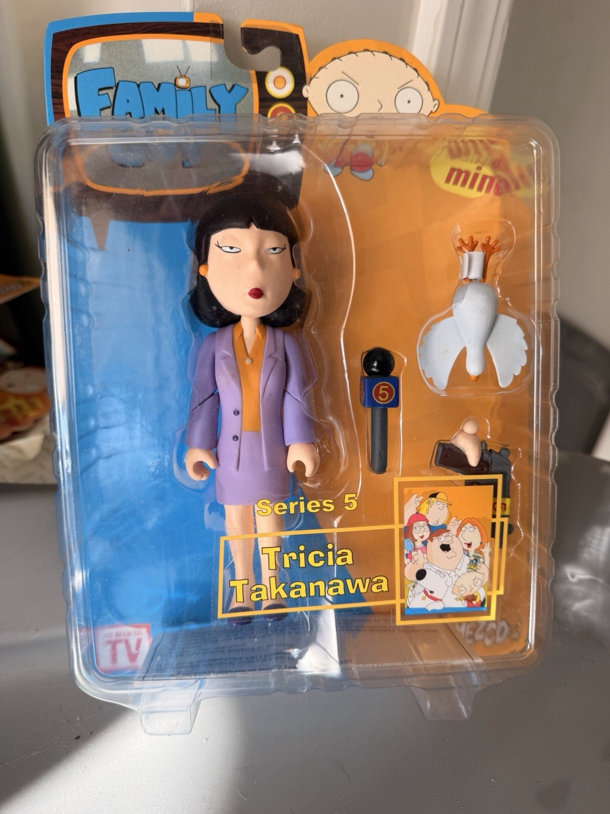 Modellino Mezco Family Guy Serie 5 Tricia Takanawa sigillato nuovo con scatola
