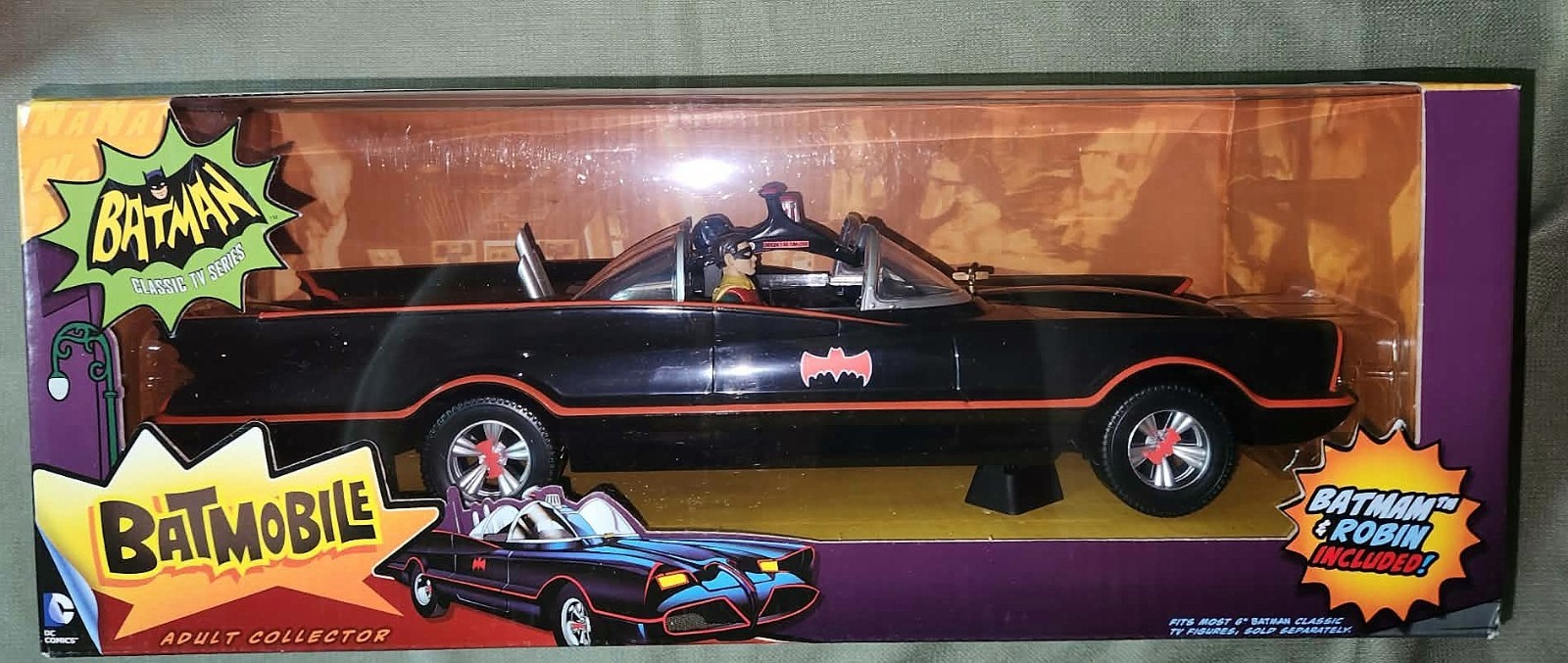Batman Classic Serie TV 66 BATMOBILE 1:18 Personaggi Batman & Robin West Ward