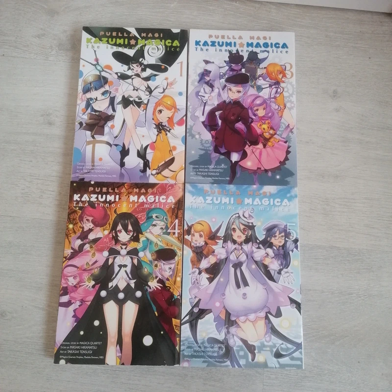 Puella Magi Kazumi Magica 1 & 3-5 Englisch Madoka Magica Manga