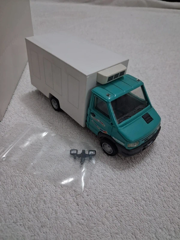 Iveco Daily Frigo oldcars 1/43