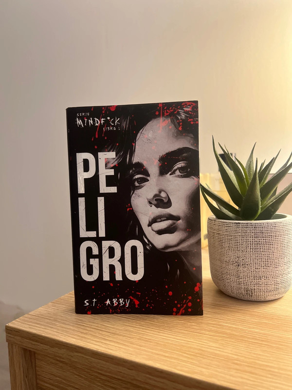 Peligro - S. T. Abby