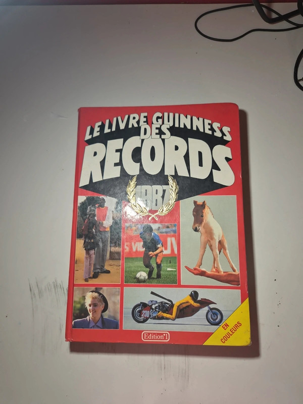 Livre guiness record 1987