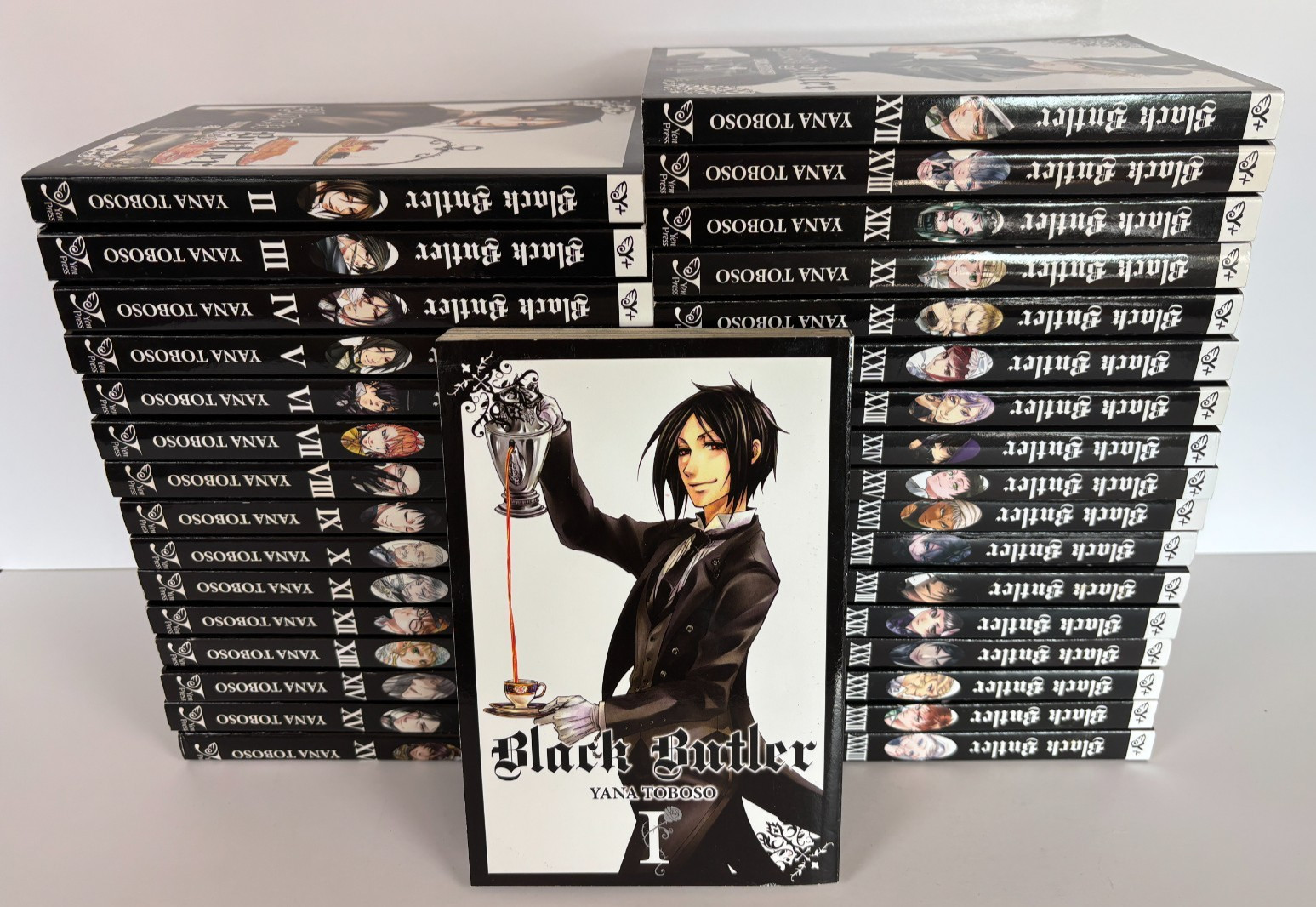 BLACK BUTLER Vol 1-33 Manga Complete Series - Yana Toboso - Yen Press - English