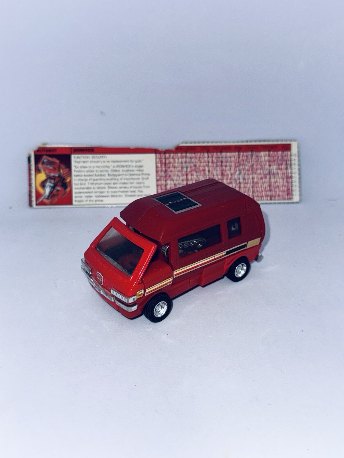 Ironhide Ratchet Modellino Vintage 1985 G1 Transformers Foglio Statistico