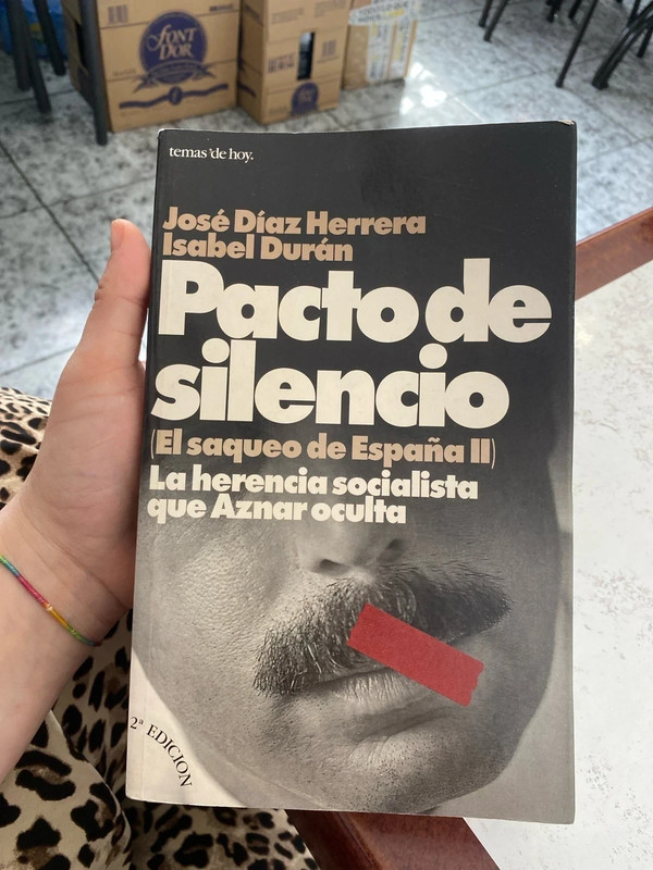Libro pacto de silencio