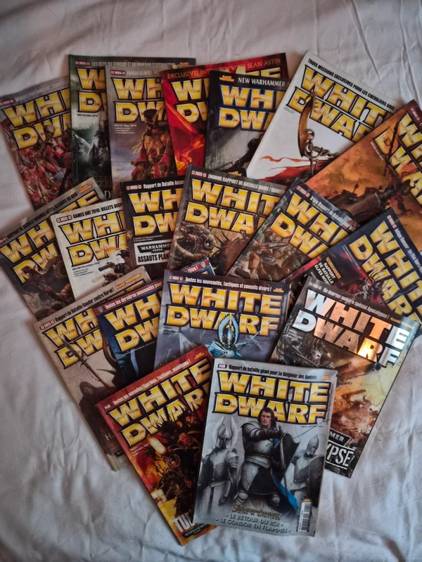 Lot 19 Magazines White Dwarf Games Workshop Années 2000