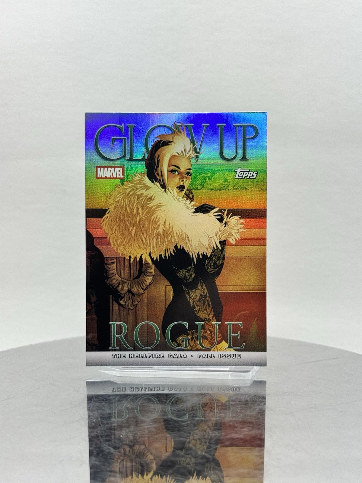 2026 Topps Neon Glow Up Insert Rogue #GU-5