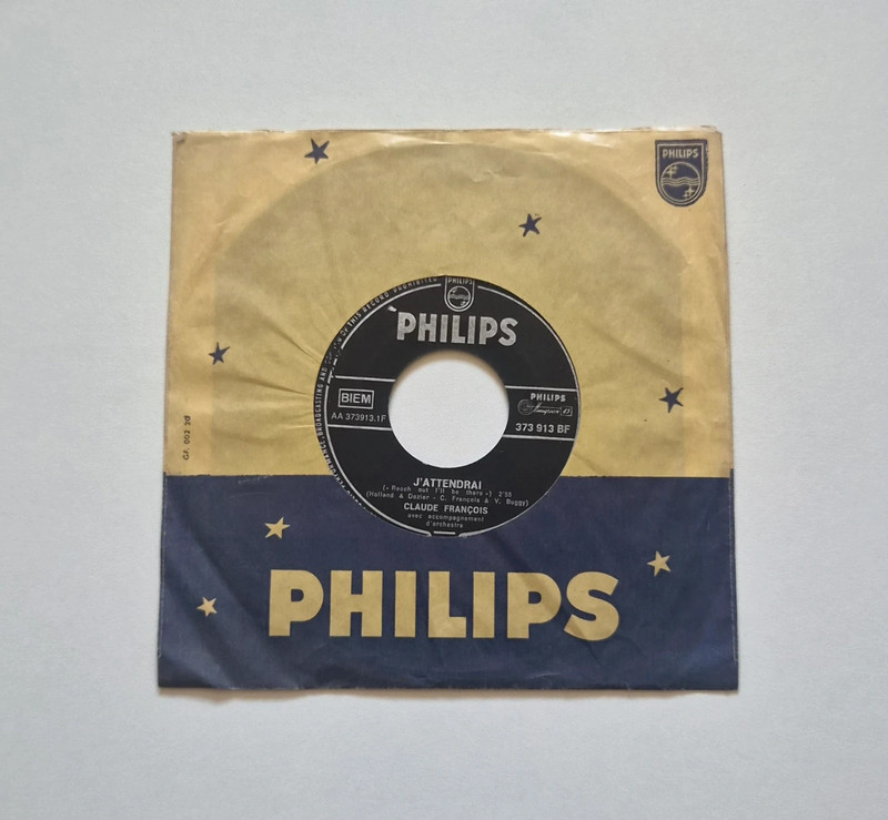 Belgique. Rare 45T paru sans pochette de Claude François. J'attendrai. EX !