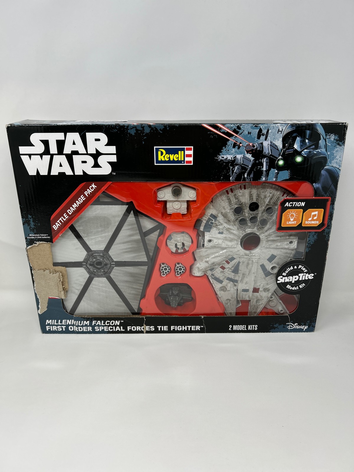 Star Wars Battle Pack Model Kit with 15 piece First Order Special Forces TIE Fig