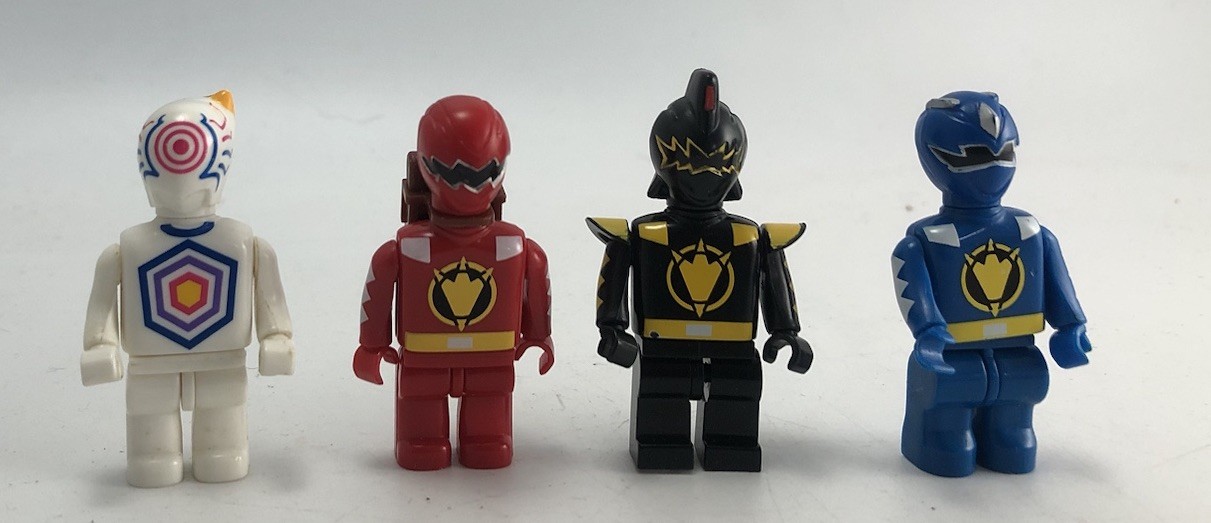 Mega Bloks personaggi Power Rangers tra cui raro personaggio triptoide