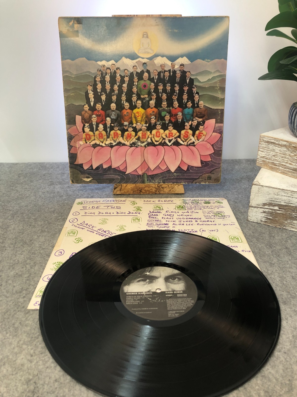 GEORGE HARRISON - DARKHORSE - 1974 LOS ANGELES PRESSING APPLE RECORDS LP (BTL94)