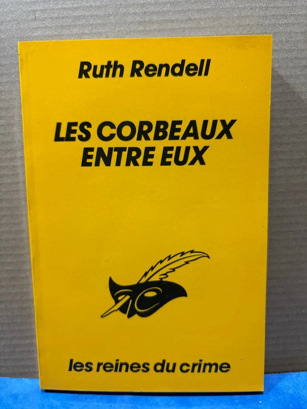 Les corbeaux entre eux
