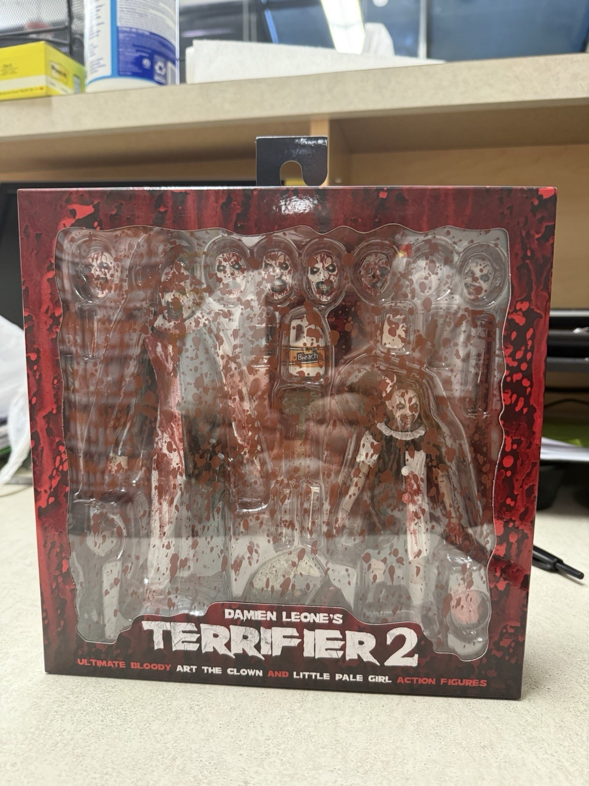 Terrifier 2 NECA Ultimate Bloody Art the Clown & Little Pale Girl Figures B