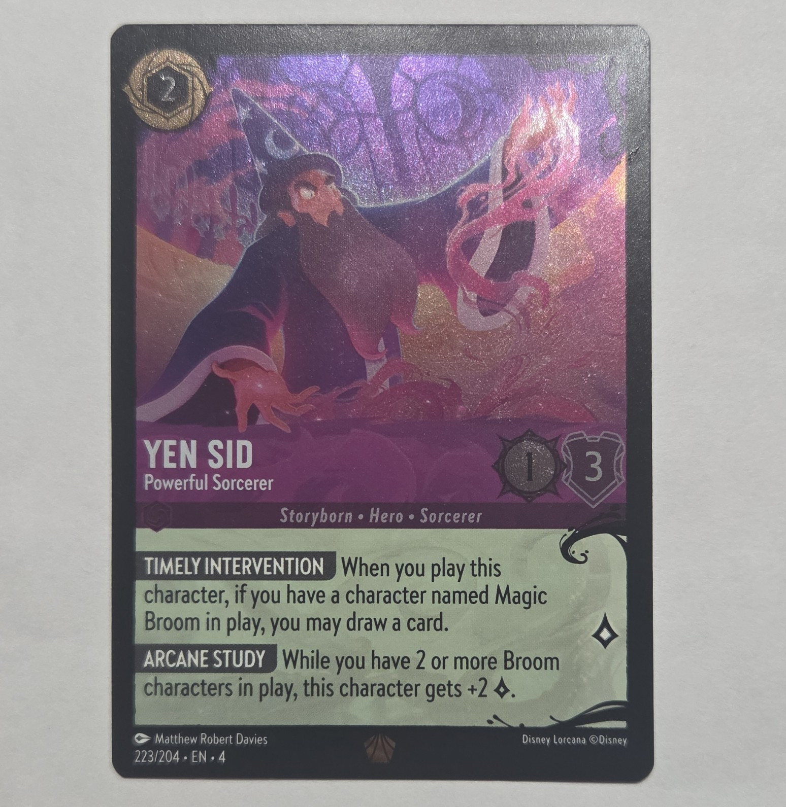 Disney Lorcana Yen Sid - Potente Stregone Illuminatore's Quest Foil 223/204 IT