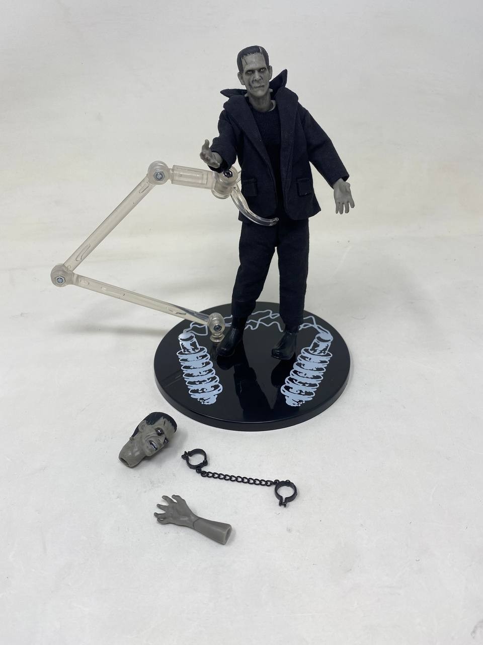 Mezco Toyz One:12 Collective Il Mostro di Frankenstein (1931) senza scatola manca mano