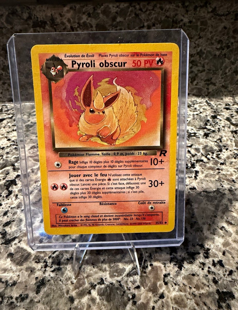 Dark Flareon 35/82 Team Rocket francese 2000