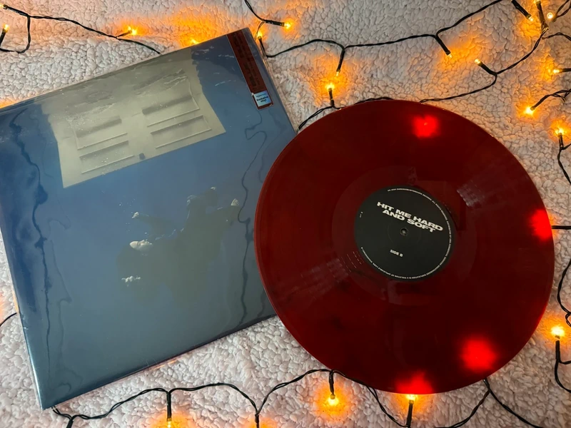 Red Hit me hard and soft vinyl Billie Eilish