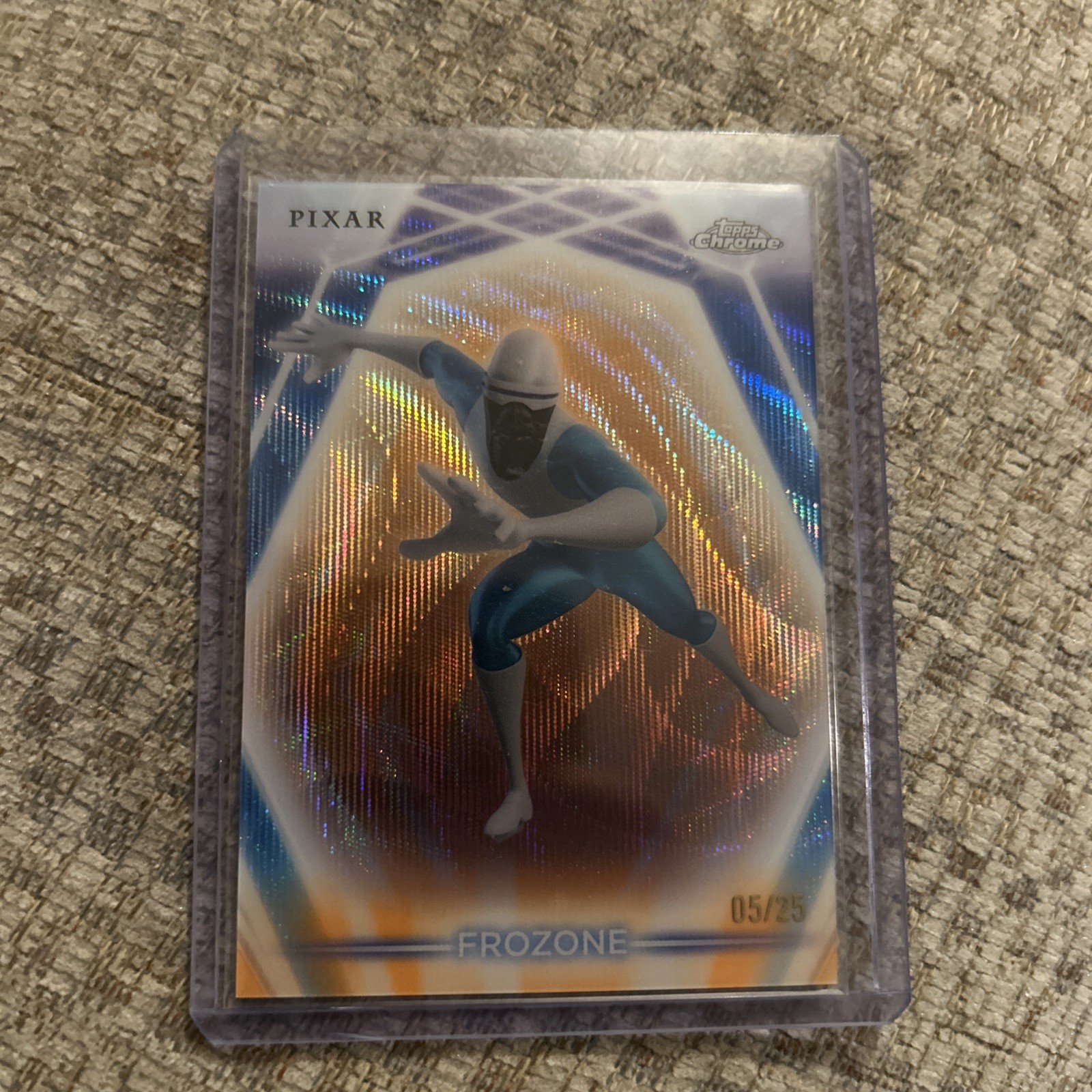 2026 Topps Disney Neon Frozone Orange Wave /25 The Incredibles CNE-56 