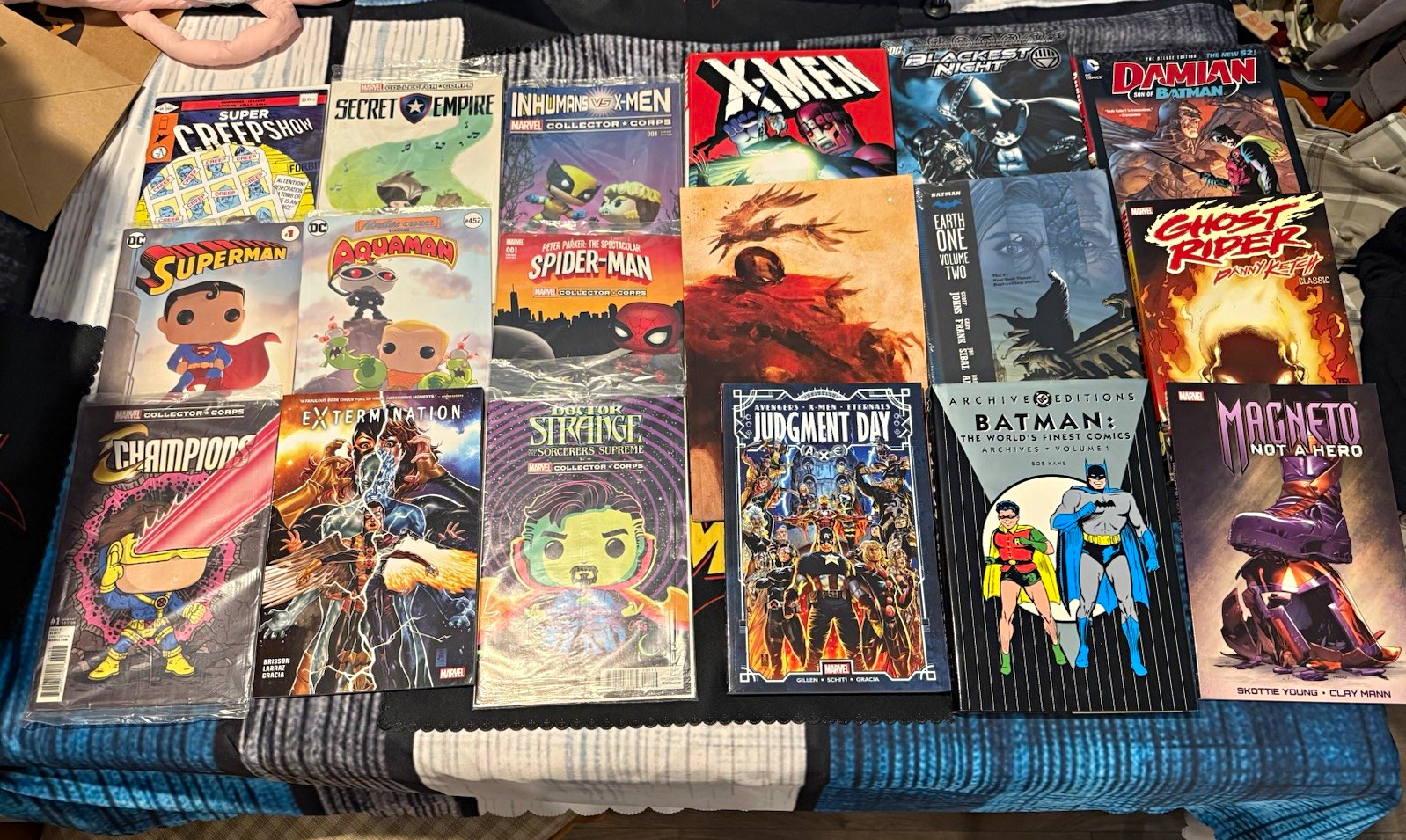 Marvel & DC Mixed Comic Book Lot: Spider-Man, Superman, X-Men, Thanos