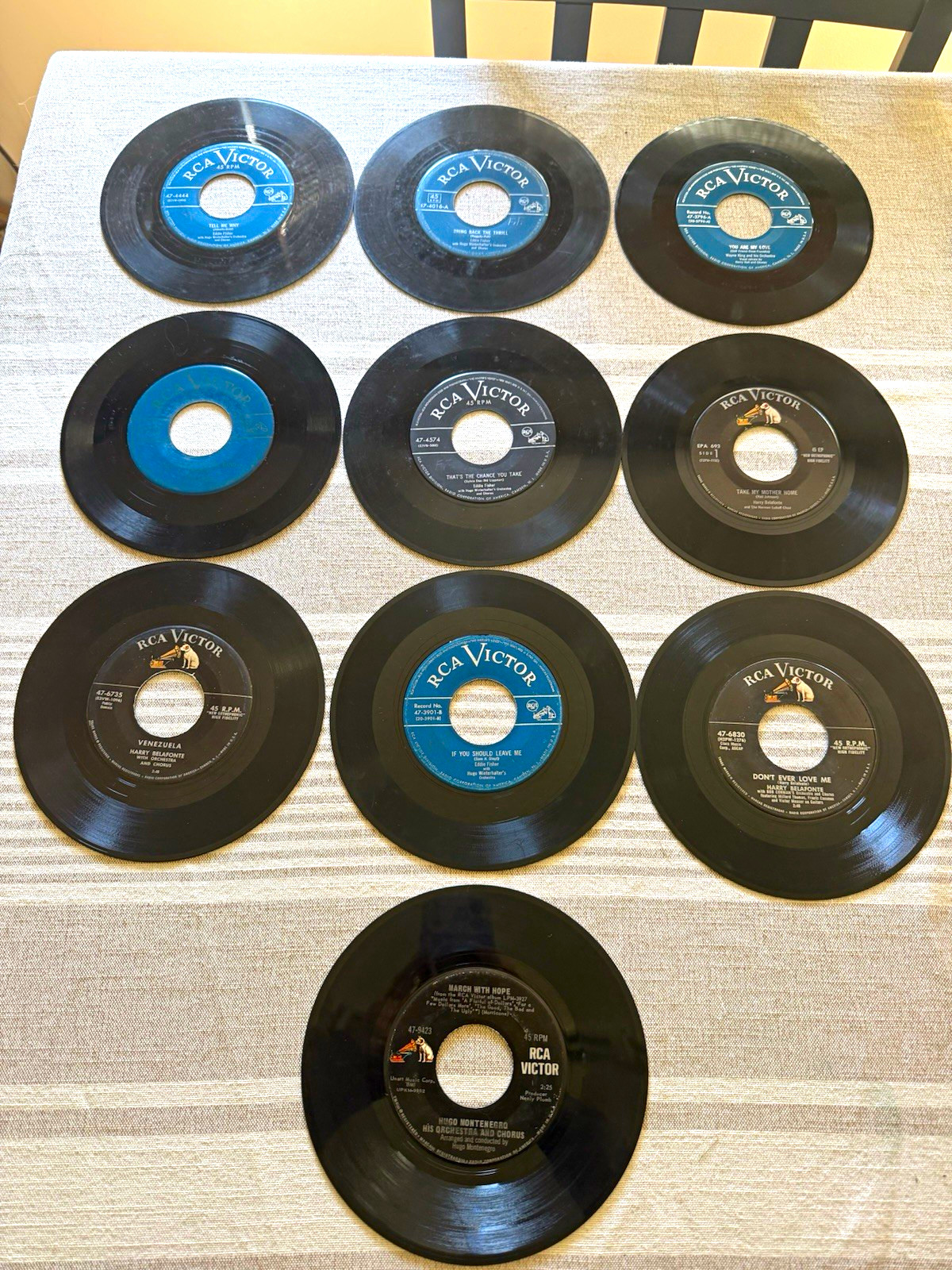 RCA Victor 7" 45 RPM Vinyl Singles Lot w/ My Record House Storage Book