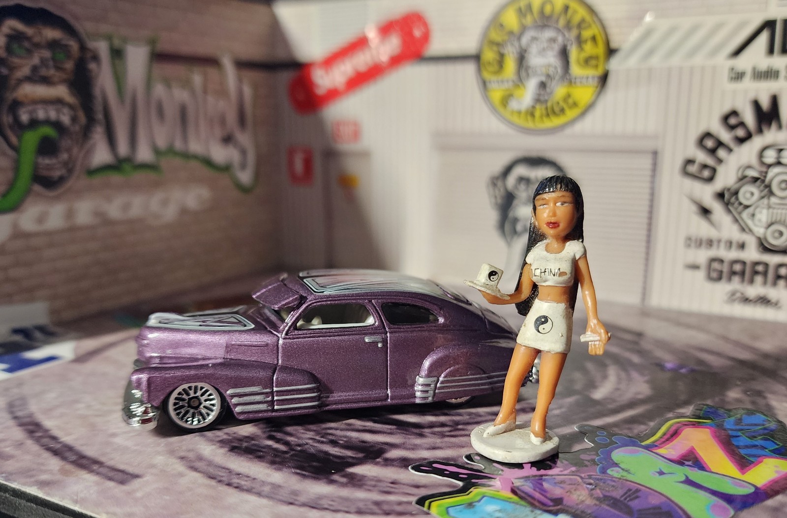 🤡Lil Homies 1/32 Scale China Doll Figurine & 1947 Chevy Fleetline Minis⚡Vintage