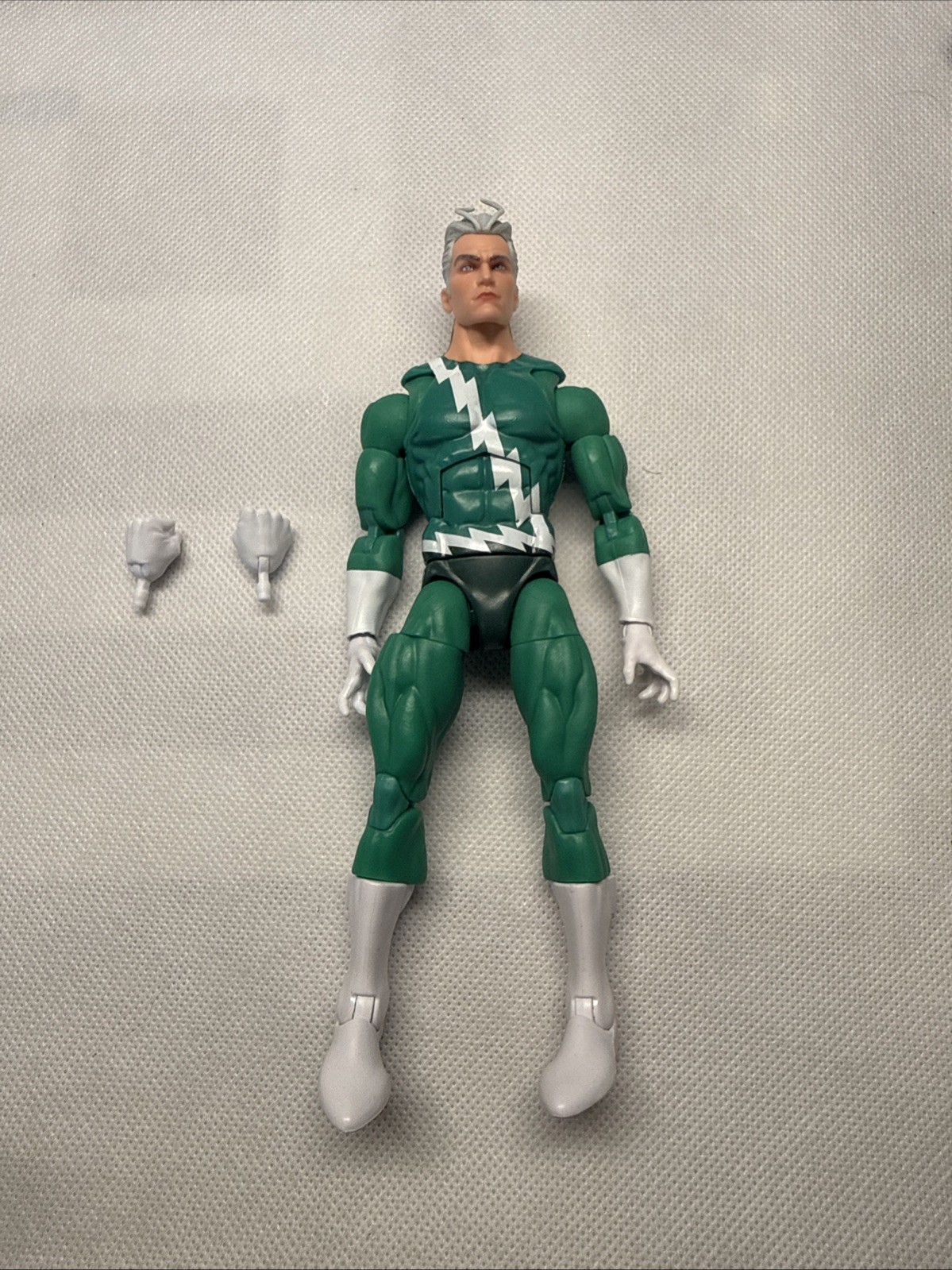 Hasbro Marvel Legends Avengers - Quicksilver - Modellino carta retrò
