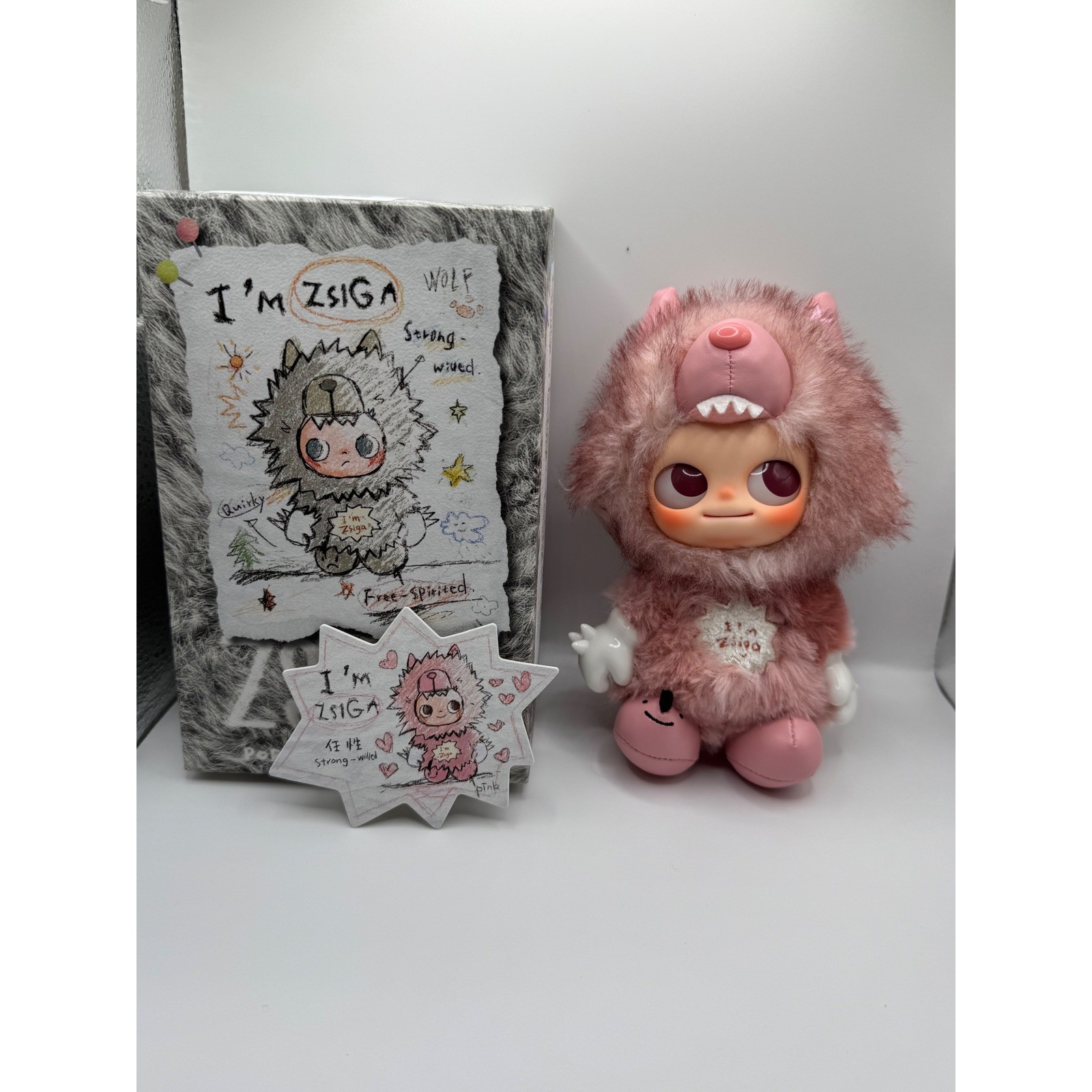 Pop Mart ZSIGA I'm ZSIGA Series Strong Willed Vinile Peluche Ciondolo Scatola Cieca