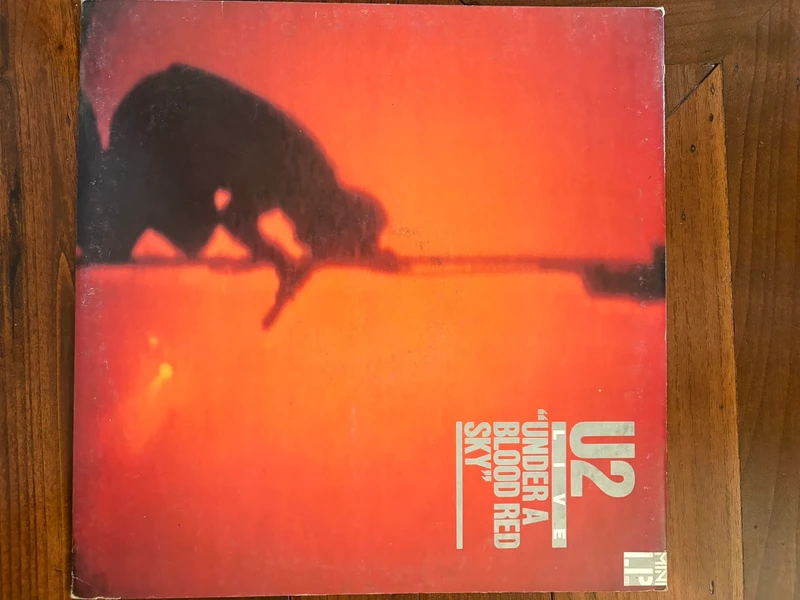 U2 - under a blood red sky