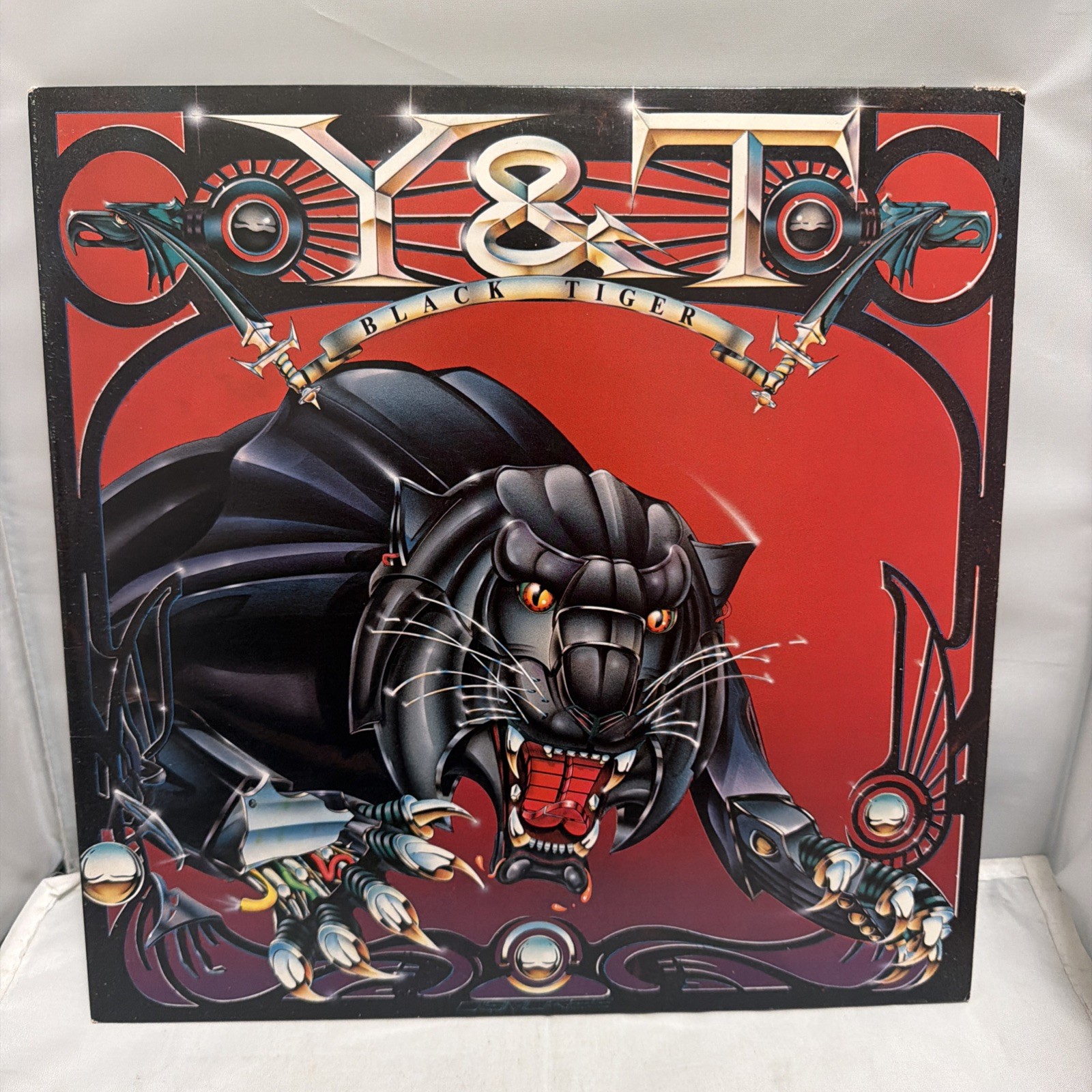 Y&T Black Tiger Lp Vinyl OG 1982 1st Press A&M VG+/VG+ Wax