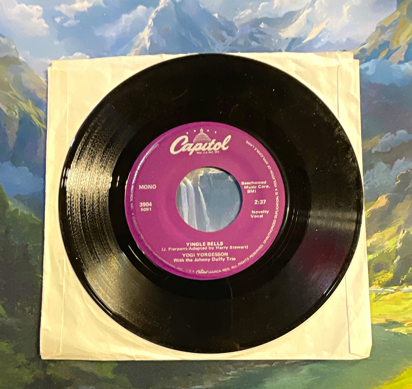 Yogi Yorgesson Jingle Bells / I Yust Go Nuts At Christmas Capitol 7" 45 Mono