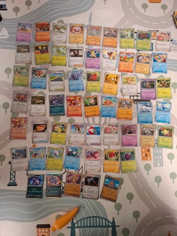 Lot de 57 cartes extension 151