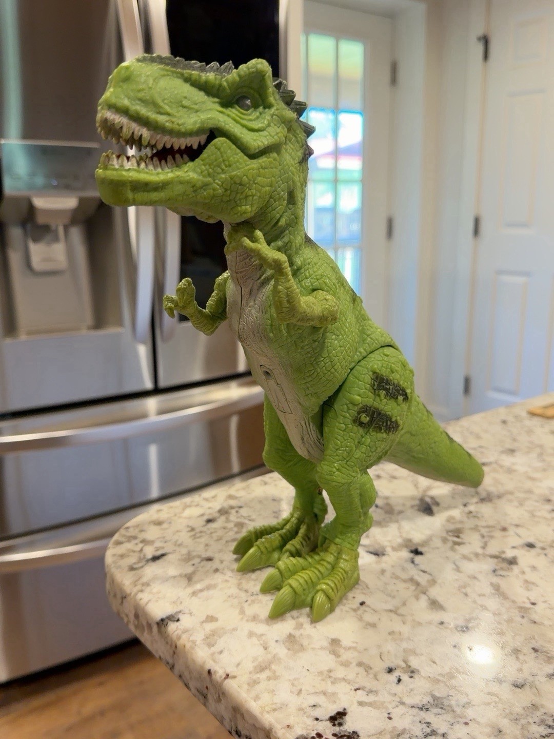 Jurassic World T-Rex Dinosaur 12” Roaring Sound Action Figure Pull Arm Mouth