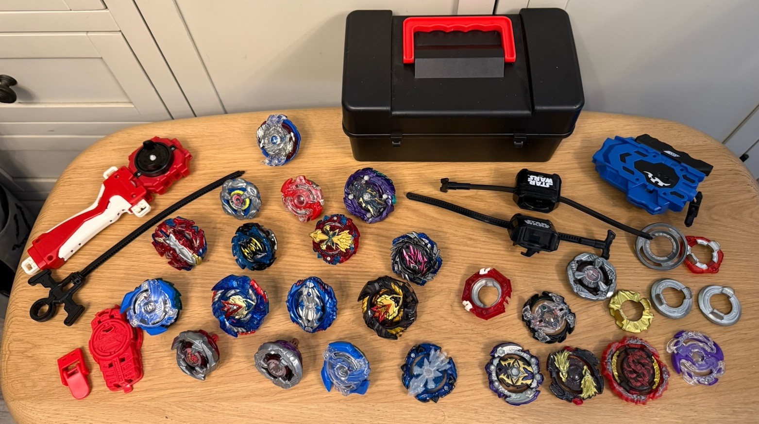 Top stile Beyblade / Beyblade Metal Starwars BX goat Dran launcher Ripcords