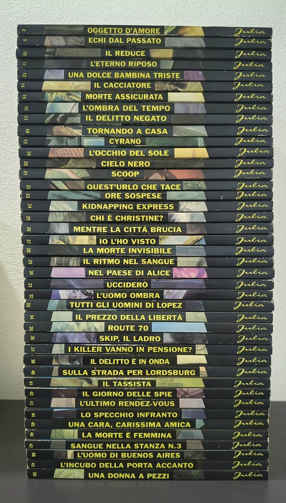 JULIA 2/243  spezzo – prezzo cadauno 