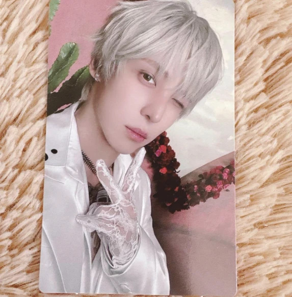 yunho vinyl photocard