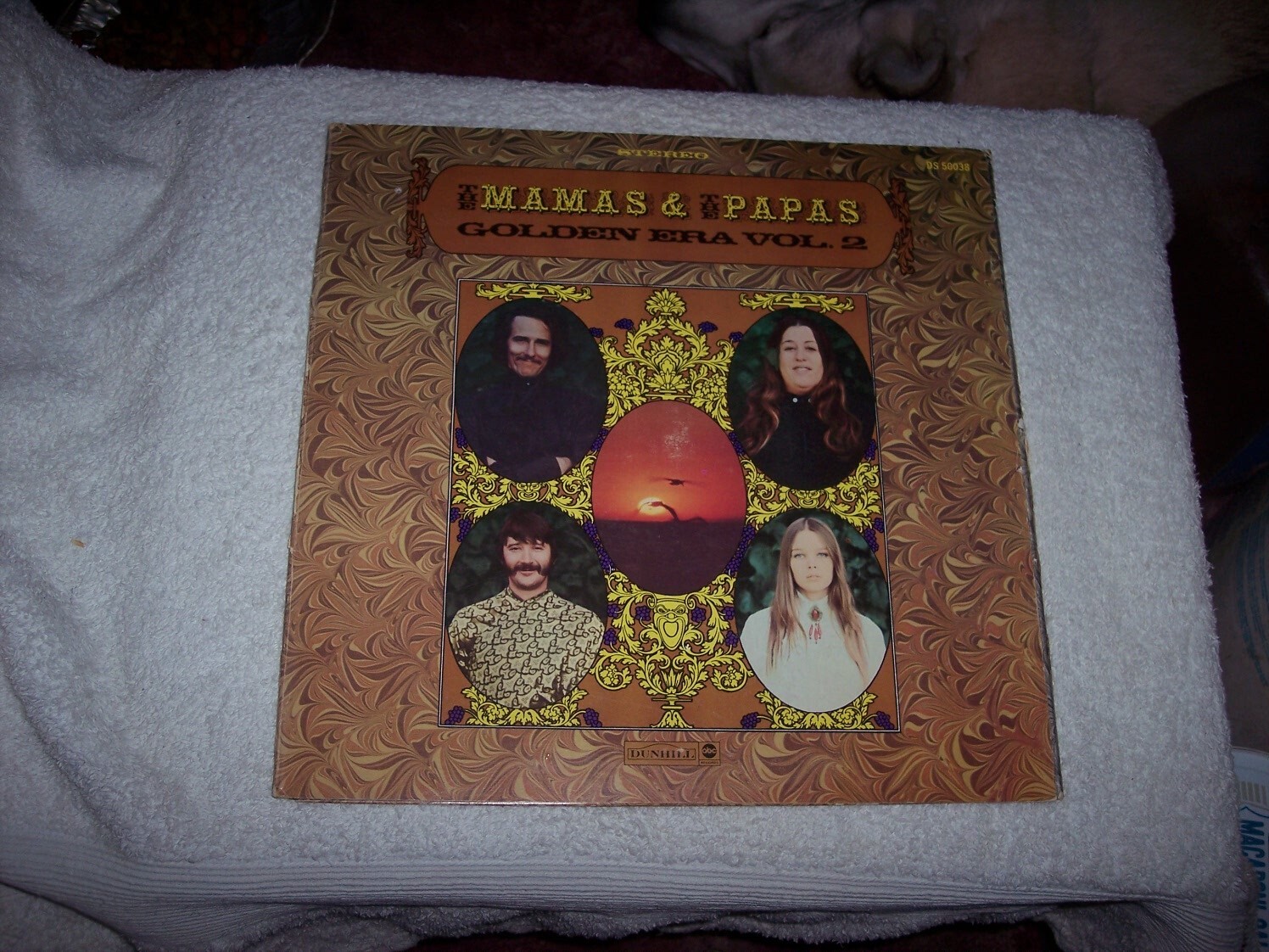 LP--THE MAMAS & THE PAPAS--GOLDEN ERA VOL. 2   *NM VINYL*   #1072