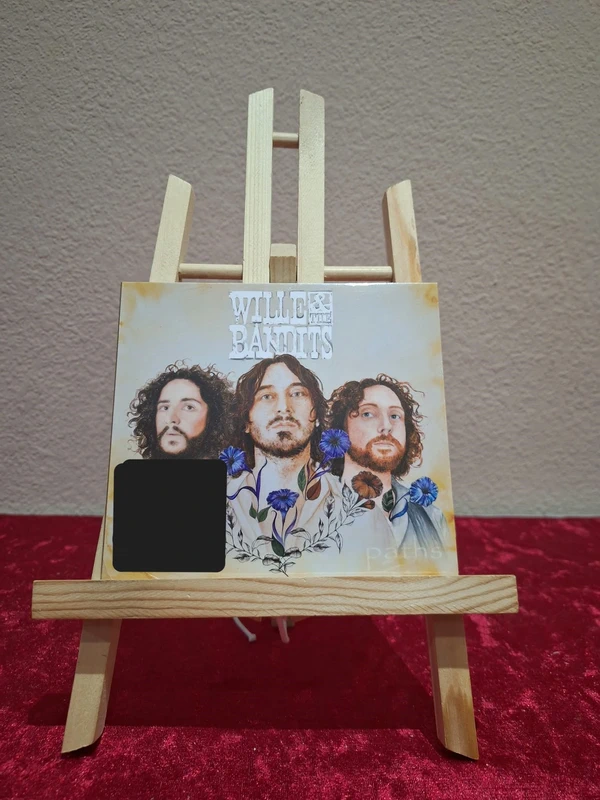 Wille and the Bandits – Paths