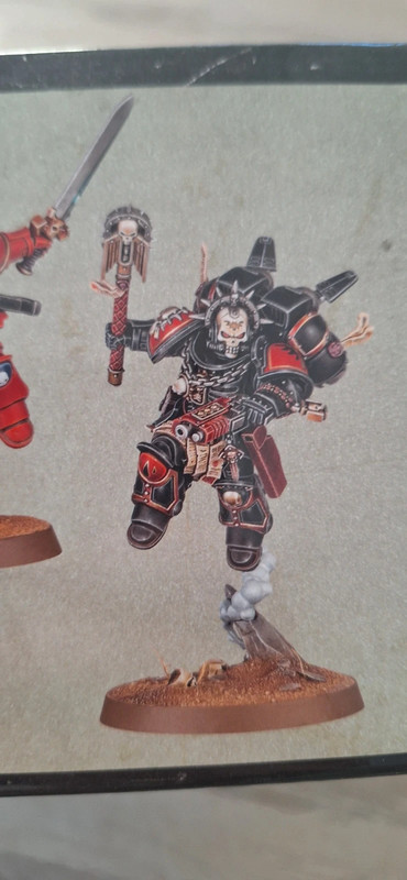 Chapelain jetpack space marine