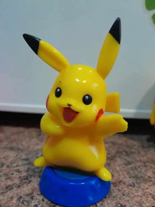 Pikachu MC Donalds
