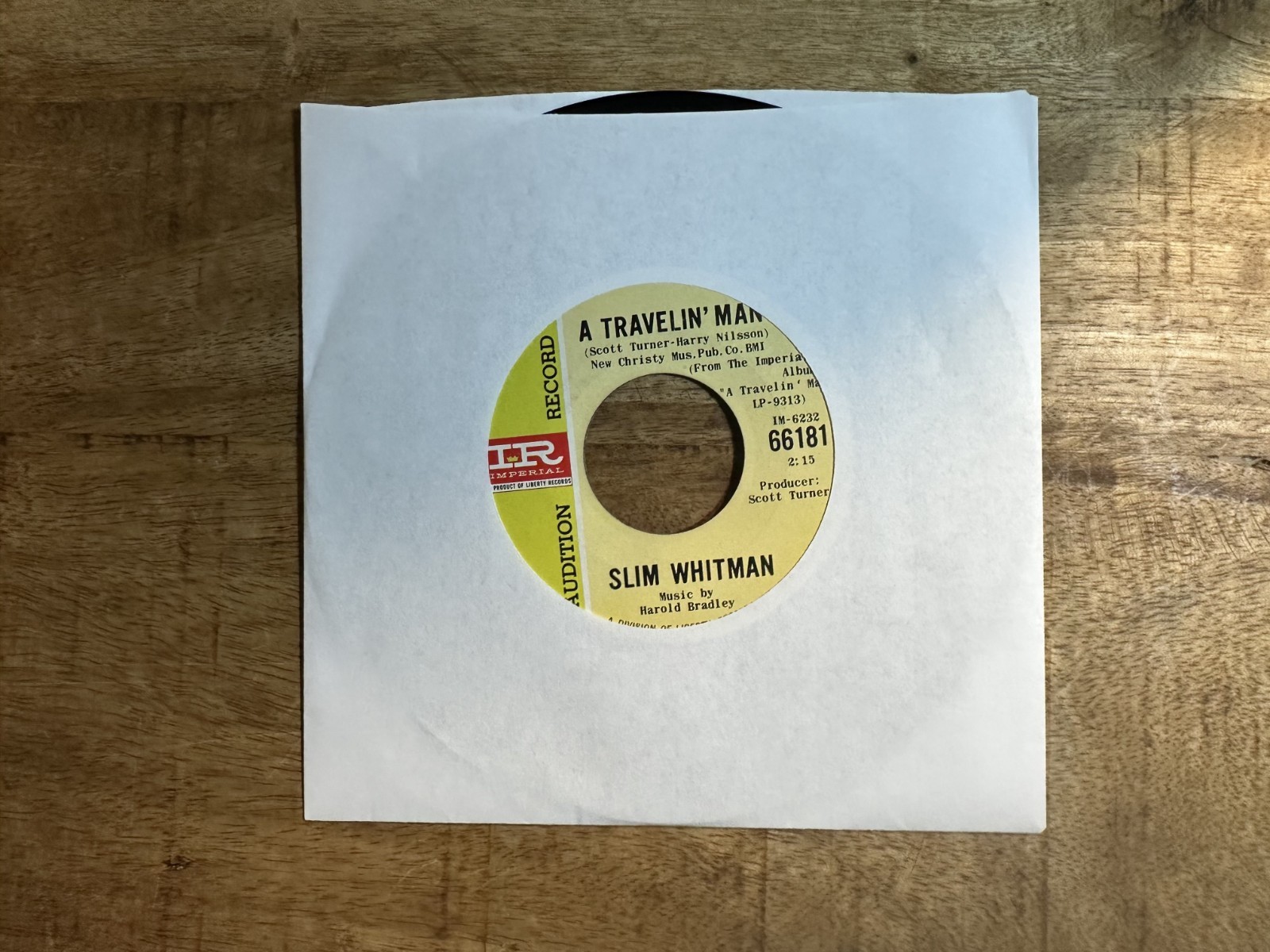 Slim Whitman - I REMEMBER YOU / TRAVELIN' MAN - Imperial (66181) Vinyl 45 VG+/EX