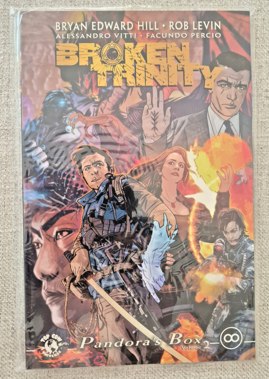 BROKEN TRINITY, volume 2: PANDORA'S BOX graphic novel TPB - Top Cow, Witchblade