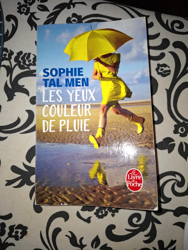Les yeux couleur de pluie