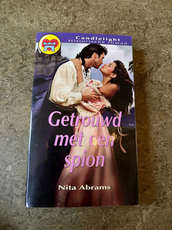 Getrouwd met een spion - nita abrams (pocketboek)
